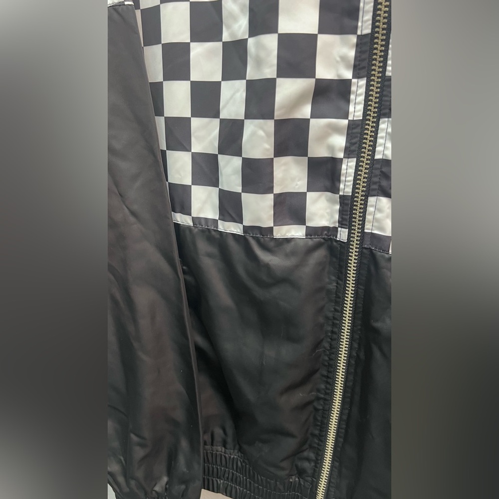 Forever 21 Black and White Checkered Windbreaker - Picture 4 of 10